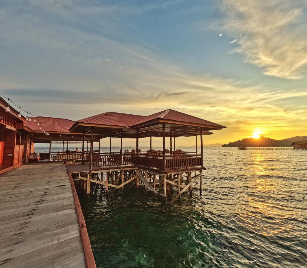 Coriana Dive Resort Waisai Esterno foto